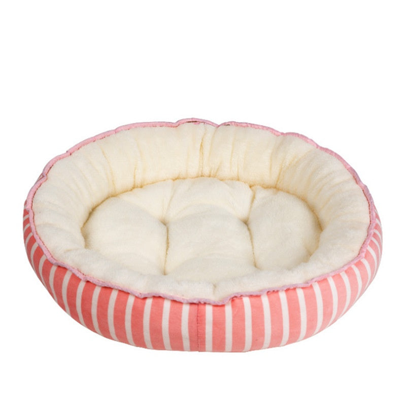 Cosy Removable Pet Bed with Optional Mat – product image 4
