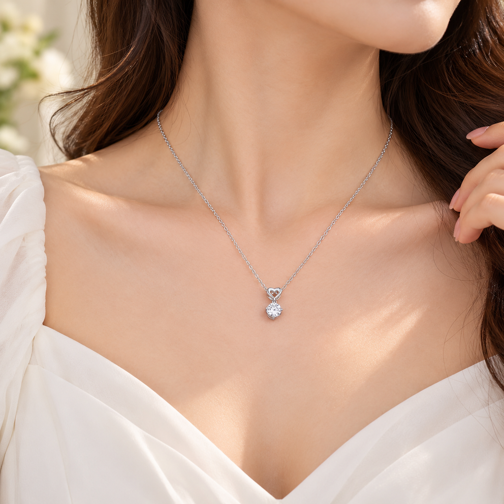 925 Sterling Silver Heart Moissanite Pendant Necklace